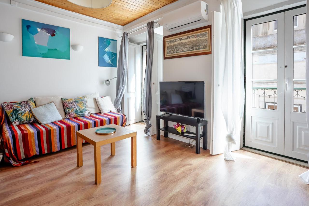 City Center Apt In Lively Bairro Alto! Lisboa المظهر الخارجي الصورة