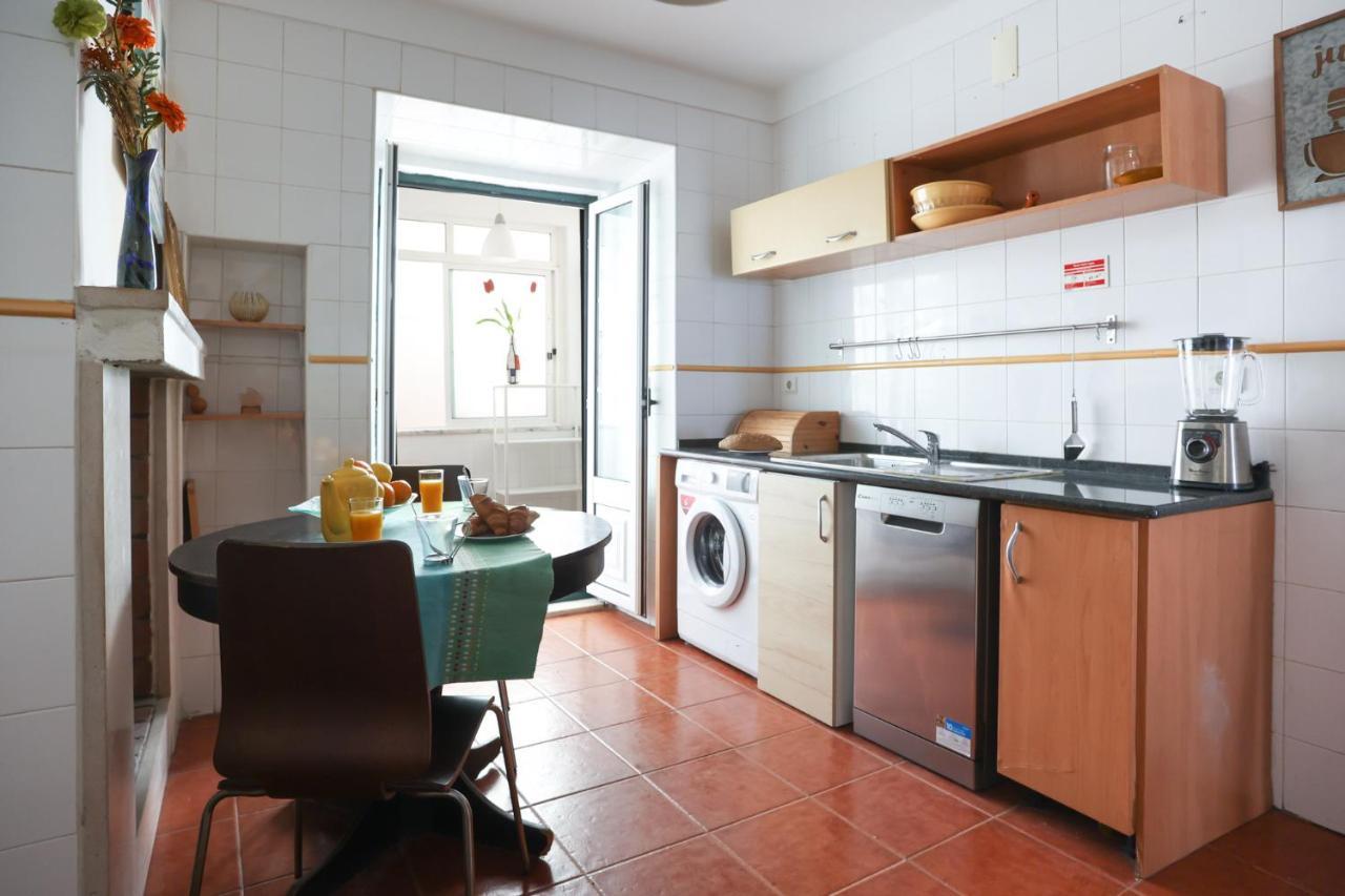 City Center Apt In Lively Bairro Alto! Lisboa المظهر الخارجي الصورة