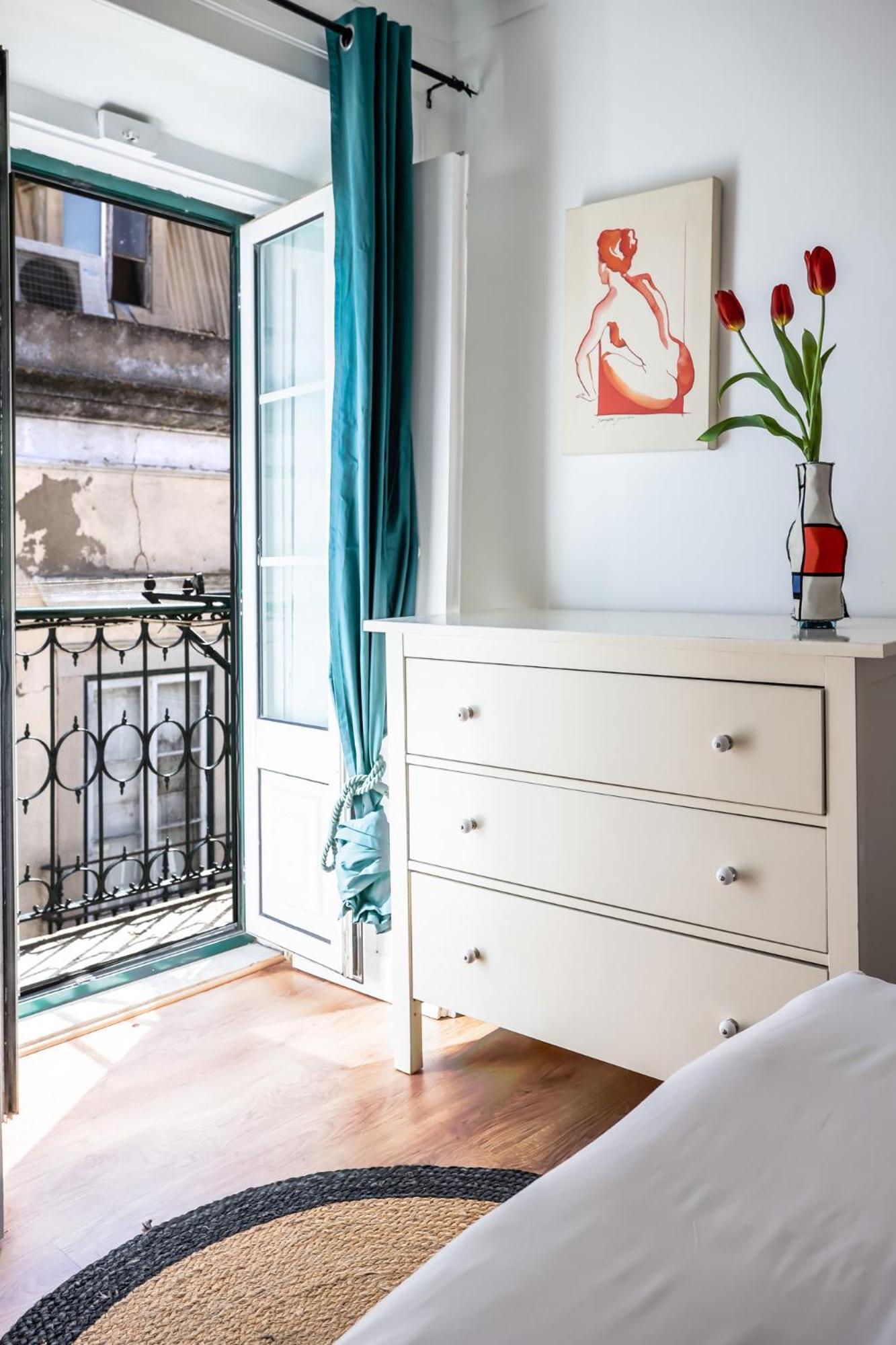 City Center Apt In Lively Bairro Alto! Lisboa المظهر الخارجي الصورة